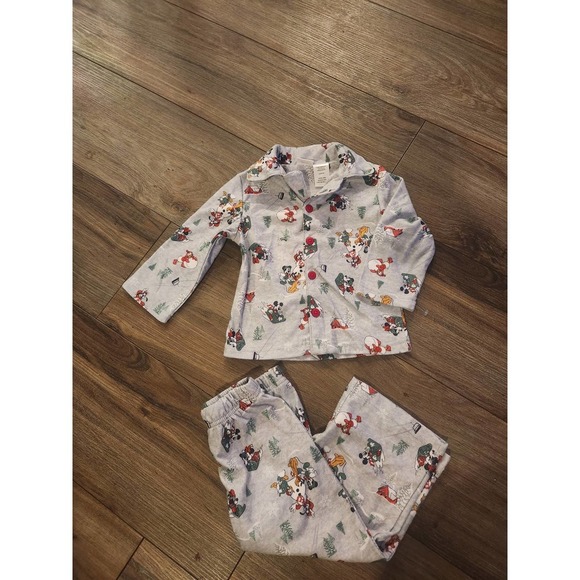 Disney Mickey Mouse‎ and Friends Christmas Pajamas - Picture 1 of 6